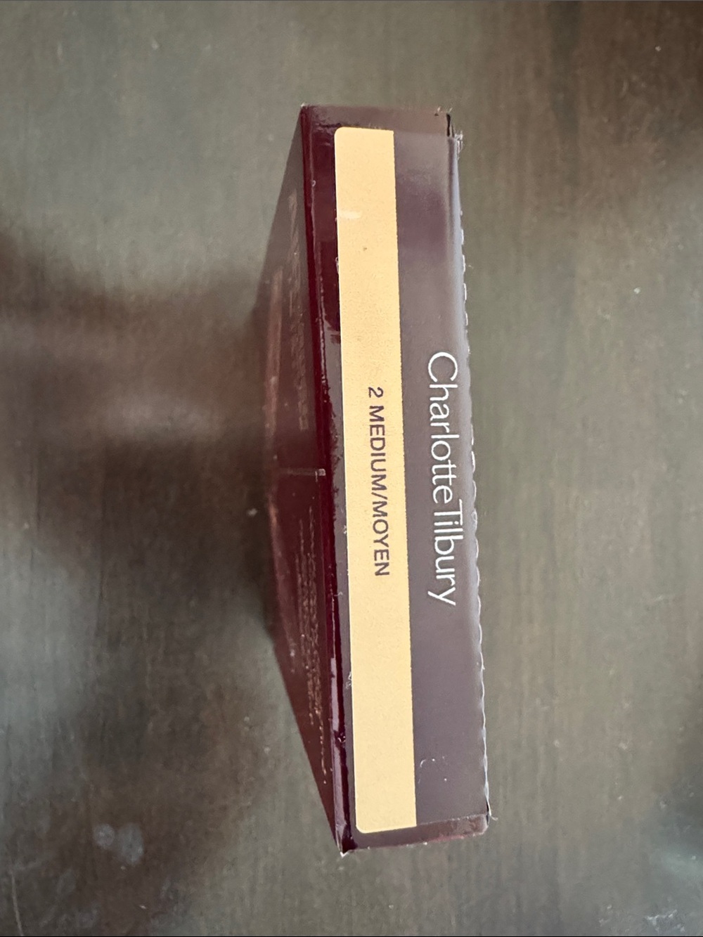 Charlotte Tilbury Airbrush Flawless Finish complexion perfecting powder- 2 (med) - Picture 2 of 7